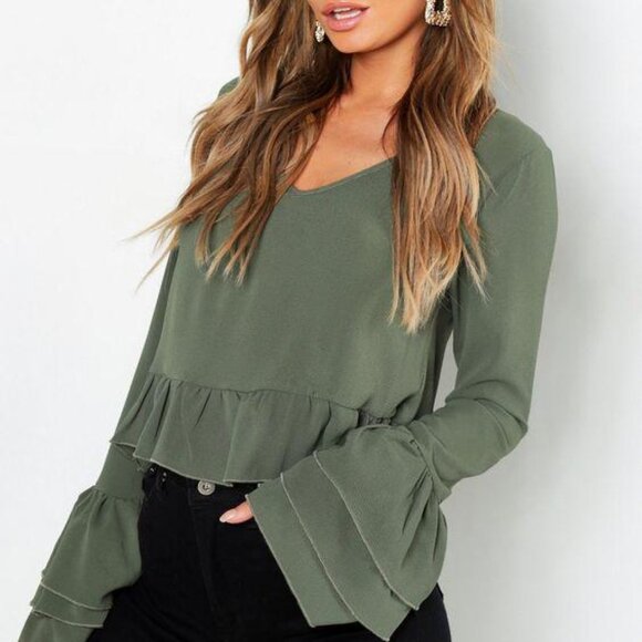 Boohoo Tops - BOOHOO | Olive Green Long Sleeve Ruffle Cropped Top | Size 12